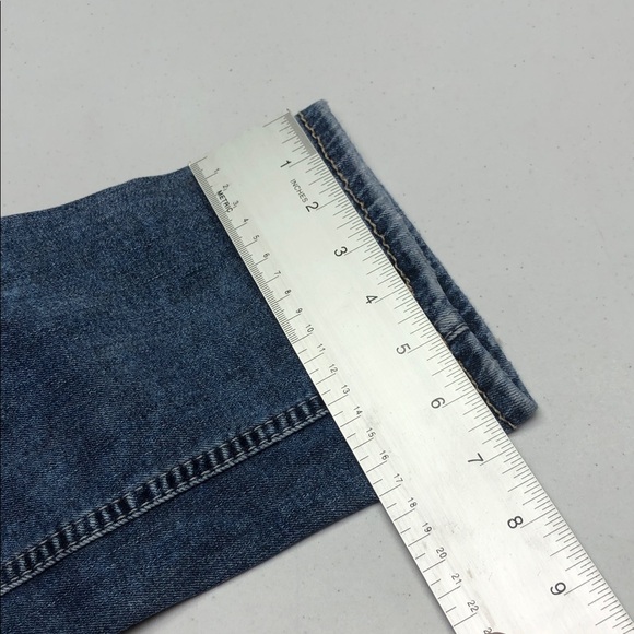 LIKE NEW SILVER AVERY CAPRI JEANS 30x26 ⭐️ - Picture 13 of 13